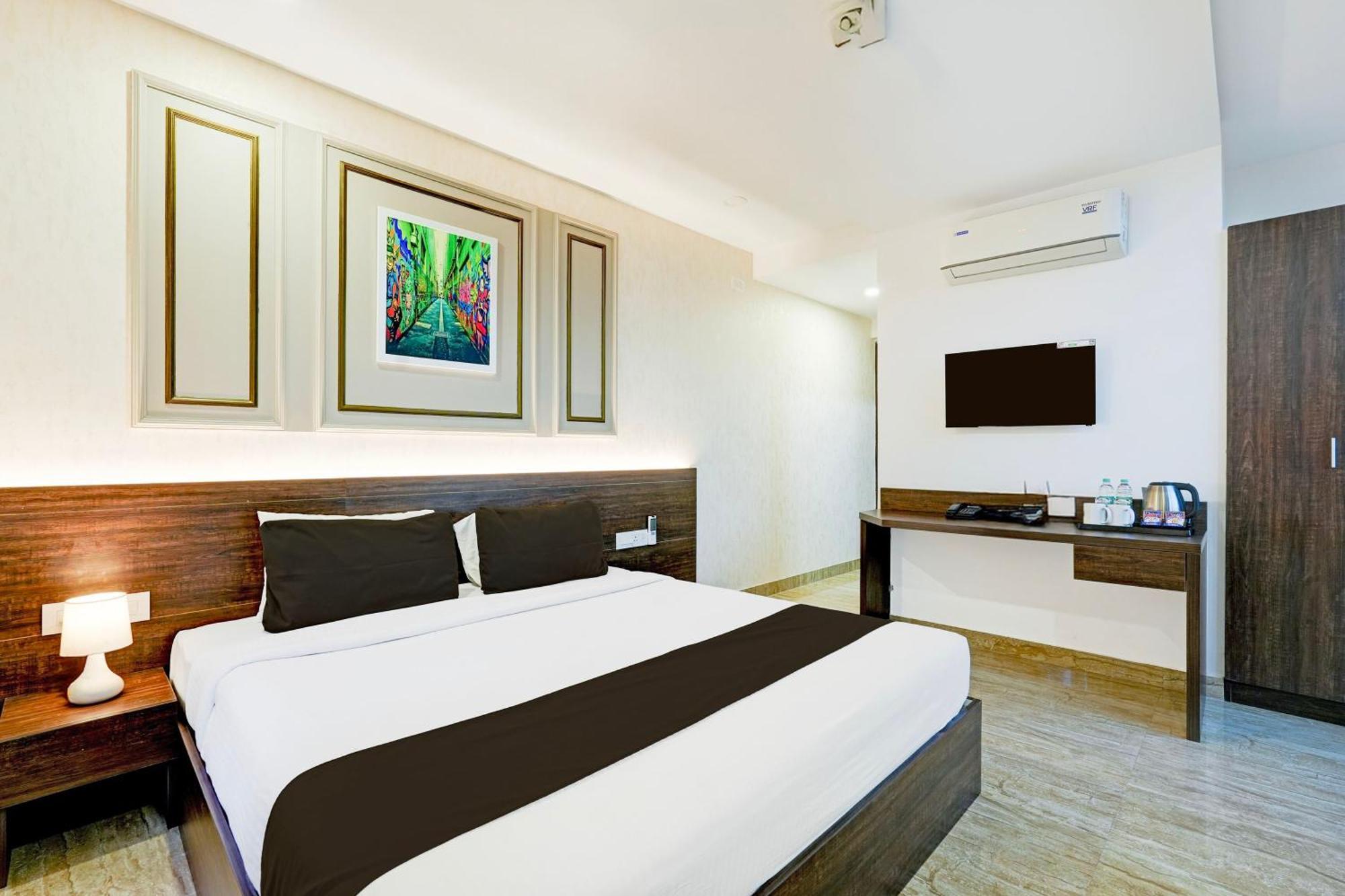 Super Townhouse Oak Aecs Formerly Bangalore Times Exterior photo