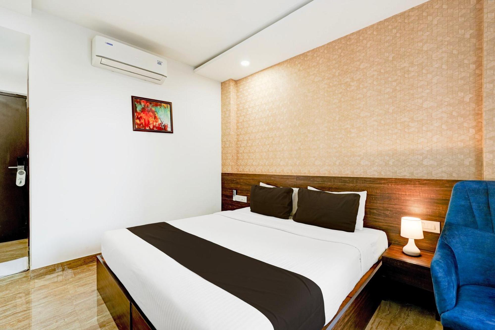 Super Townhouse Oak Aecs Formerly Bangalore Times Exterior photo